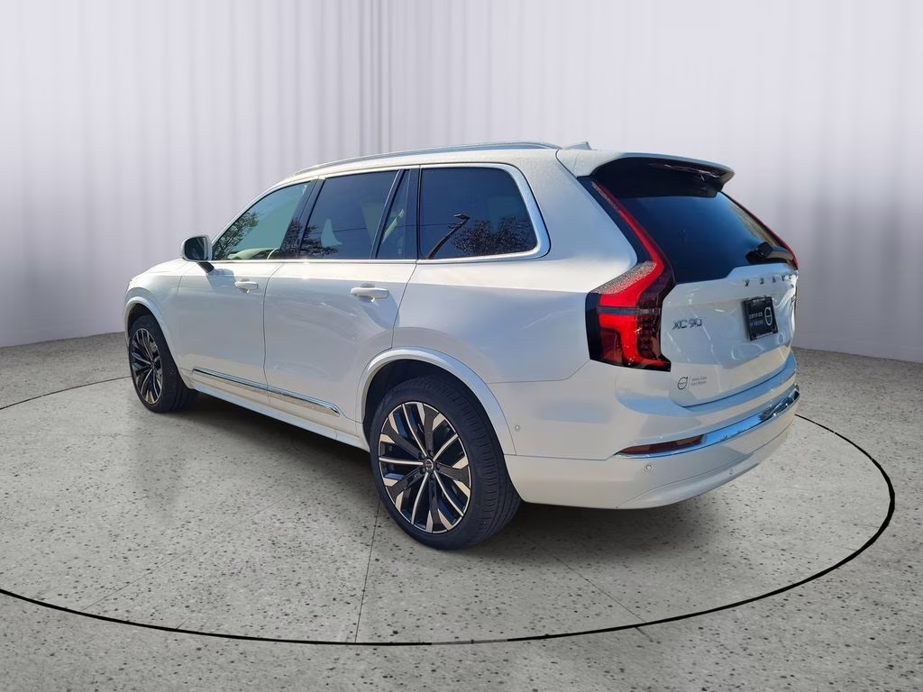 2025 Crystal White Pearl Volvo XC90 Plus AWD SUV