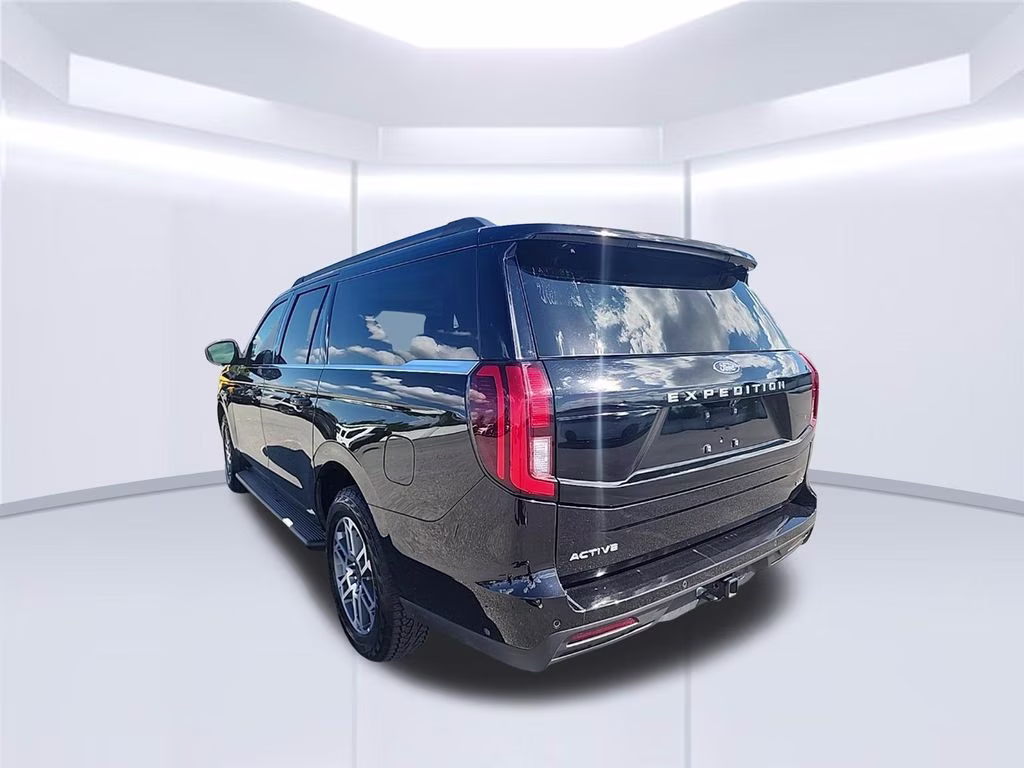 2025 Black Metallic Ford Expedition Max Active 4X4 SUV