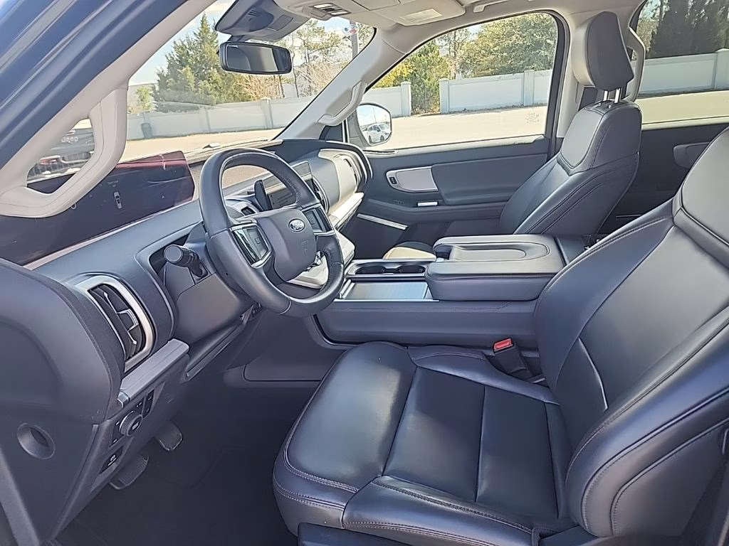 2025 Black Metallic Ford Expedition Max Active 4X4 SUV