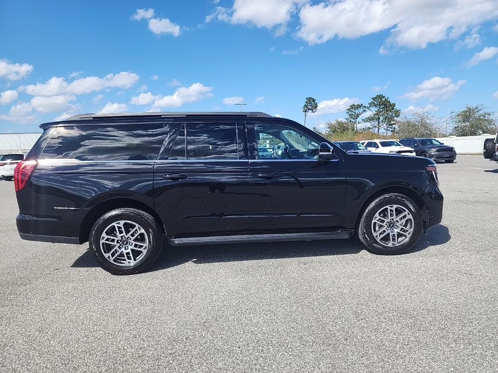 2025 Black Metallic Ford Expedition Max Active 4X4 SUV