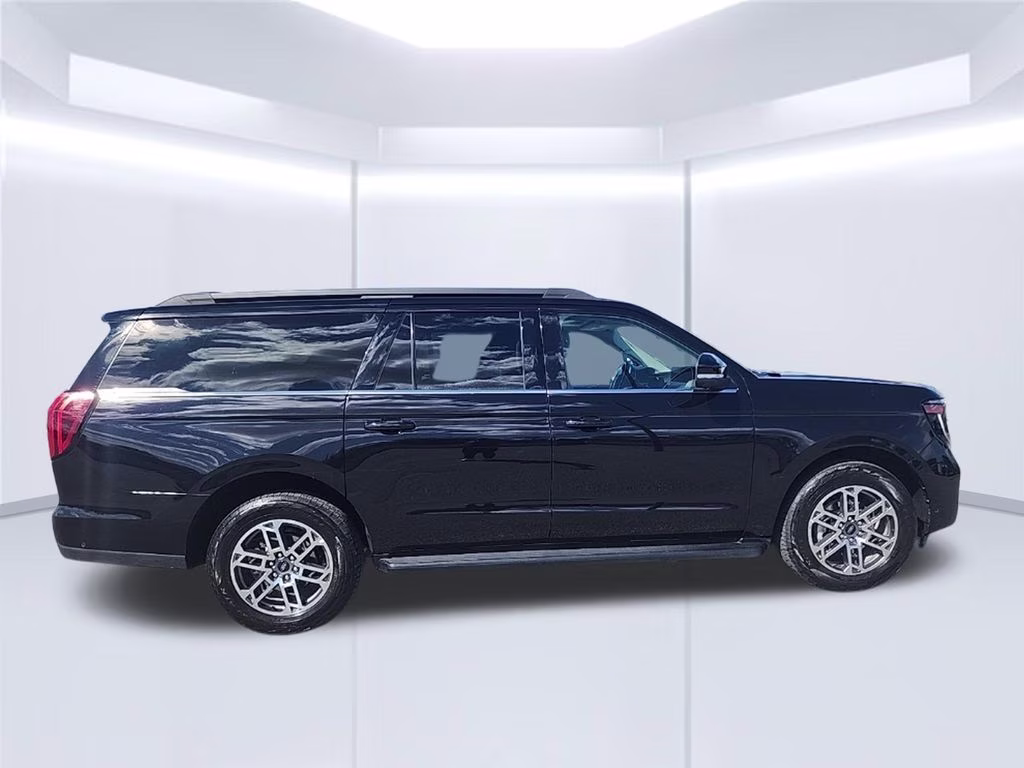 2025 Black Metallic Ford Expedition Max Active 4X4 SUV
