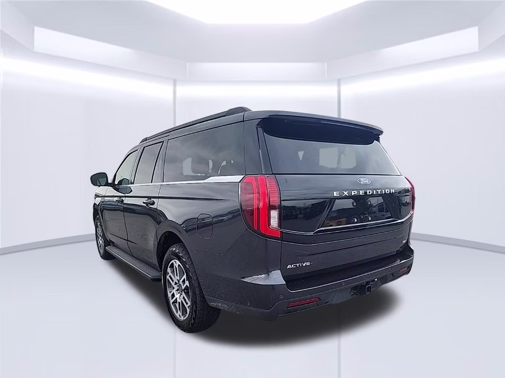 2025 Gray Metallic Ford Expedition Max Active 4X4 SUV