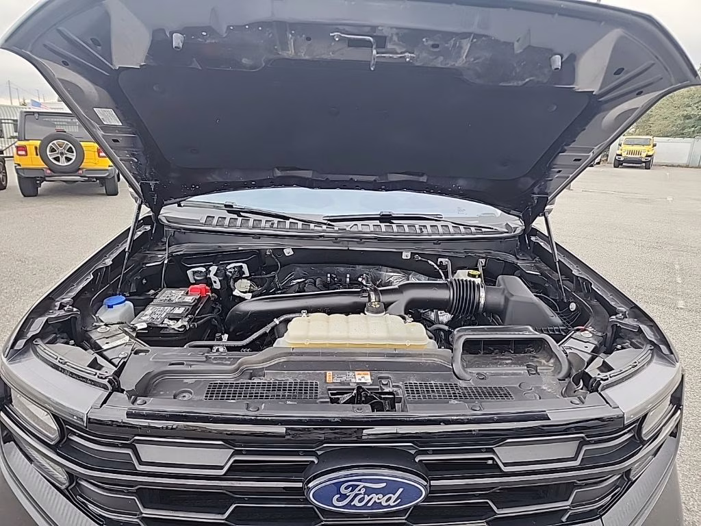 2025 Gray Metallic Ford Expedition Max Active 4X4 SUV
