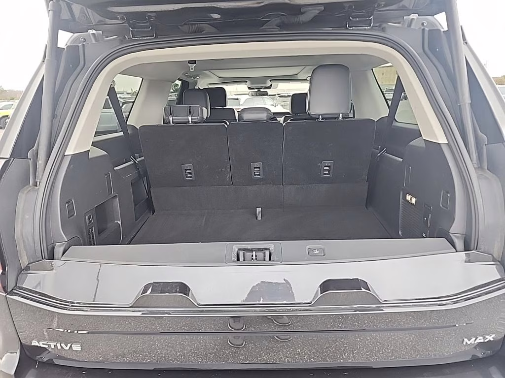 2025 Gray Metallic Ford Expedition Max Active 4X4 SUV