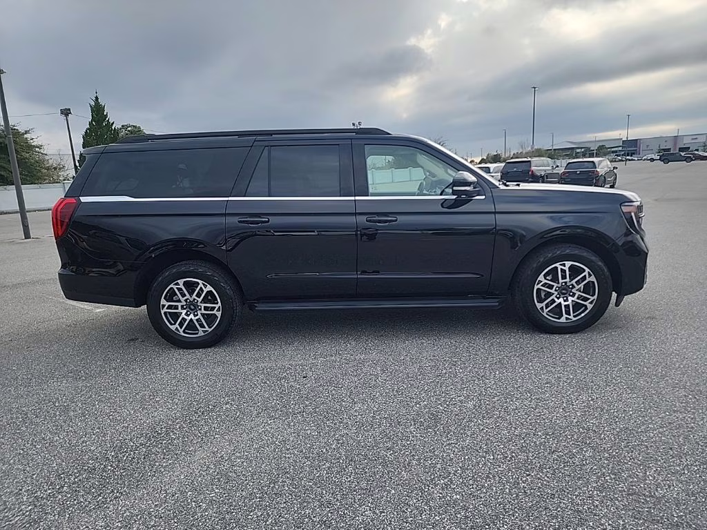 2025 Black Metallic Ford Expedition Max Active 4X4 SUV