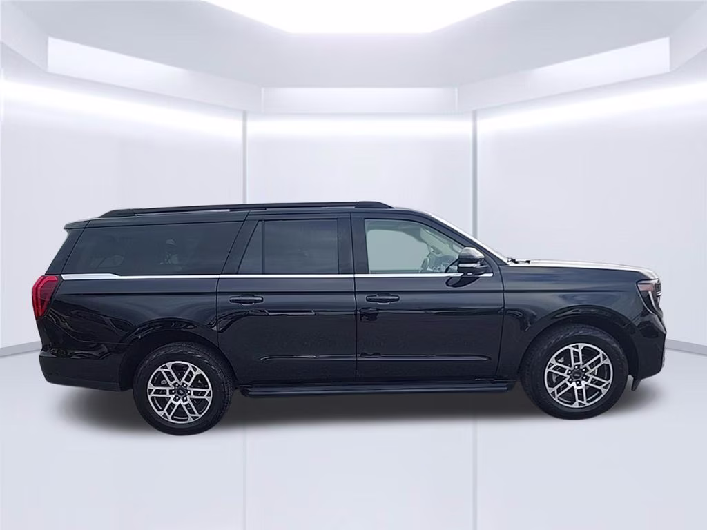 2025 Black Metallic Ford Expedition Max Active 4X4 SUV