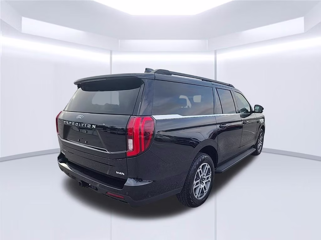 2025 Black Metallic Ford Expedition Max Active 4X4 SUV