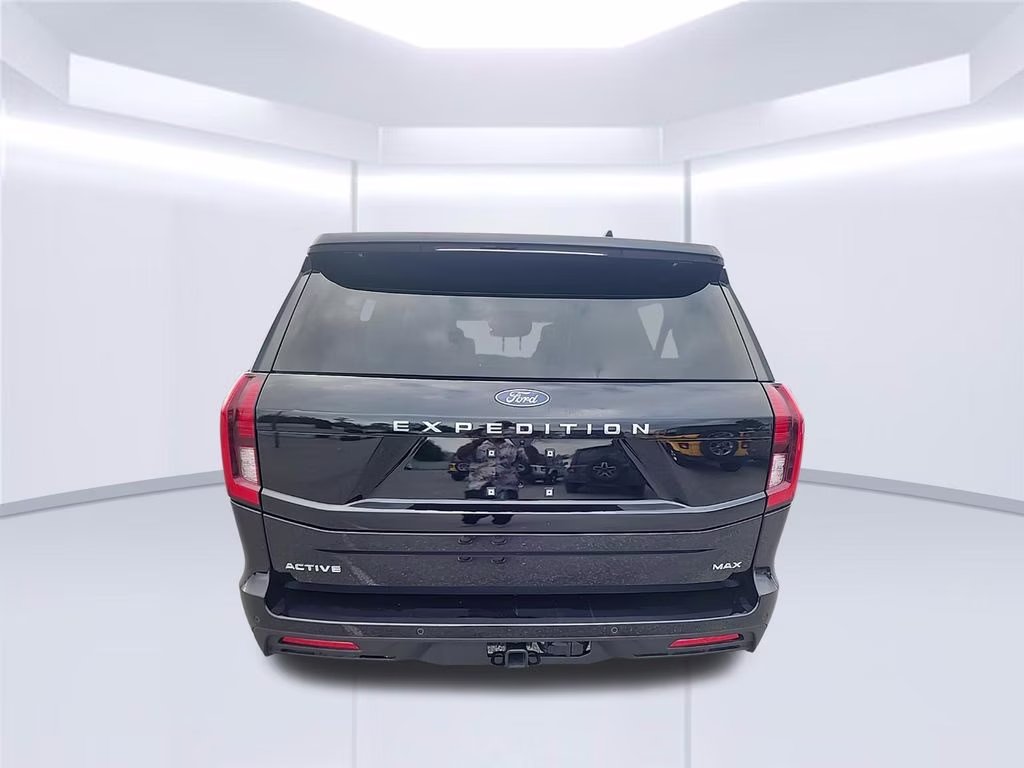 2025 Black Metallic Ford Expedition Max Active 4X4 SUV