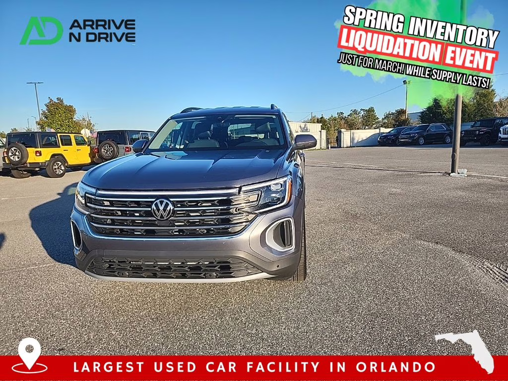 2025 Platinum Gray Metallic Volkswagen Atlas 2.0T SE w/Technology FWD SUV