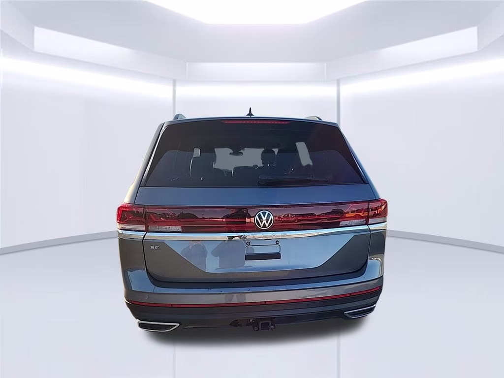 2025 Platinum Gray Metallic Volkswagen Atlas 2.0T SE w/Technology FWD SUV