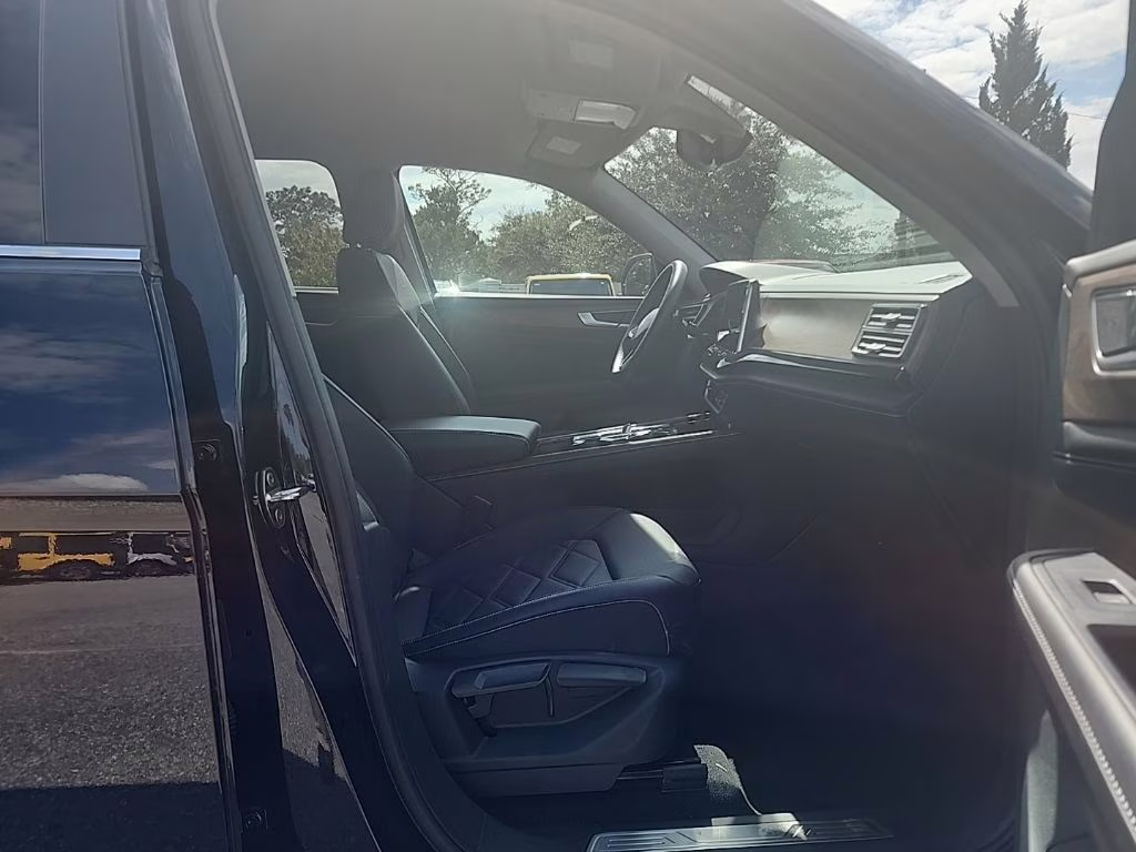 2025 Black Volkswagen Atlas 2.0T SE w/Technology FWD SUV