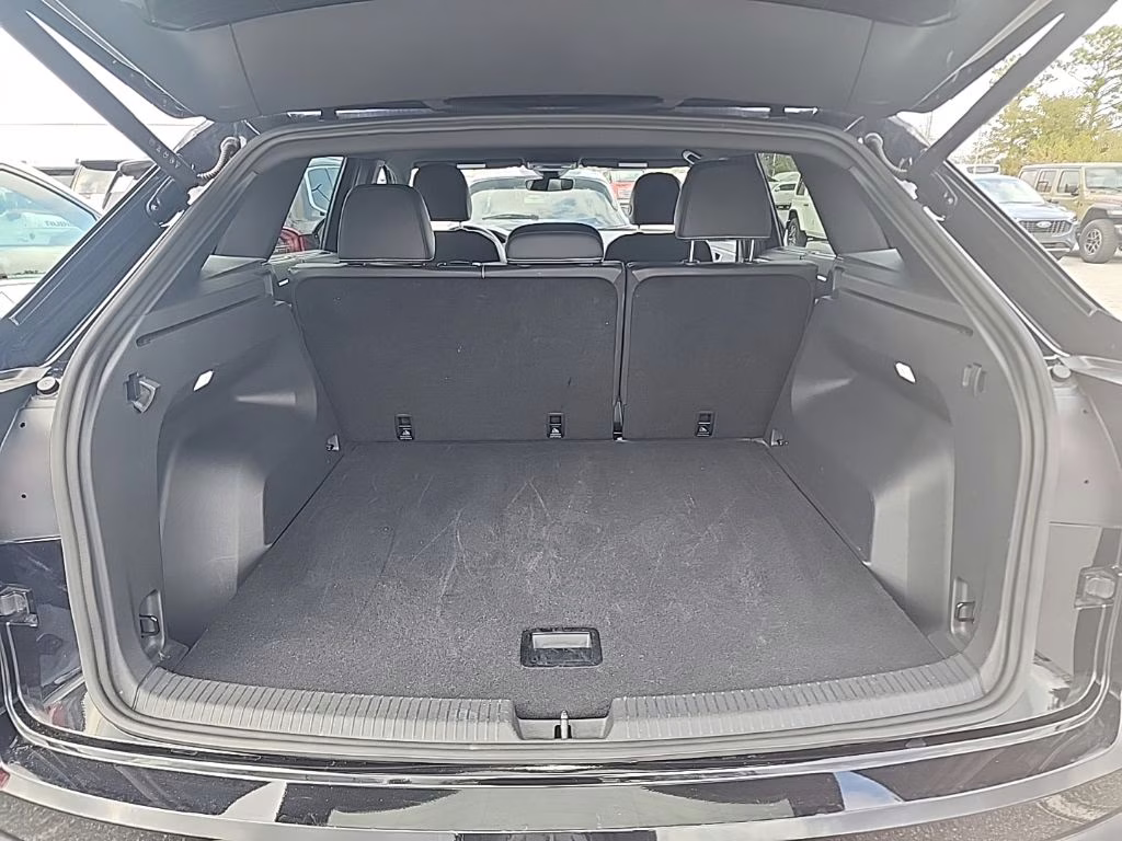 2025 Black Volkswagen Atlas 2.0T SE w/Technology FWD SUV