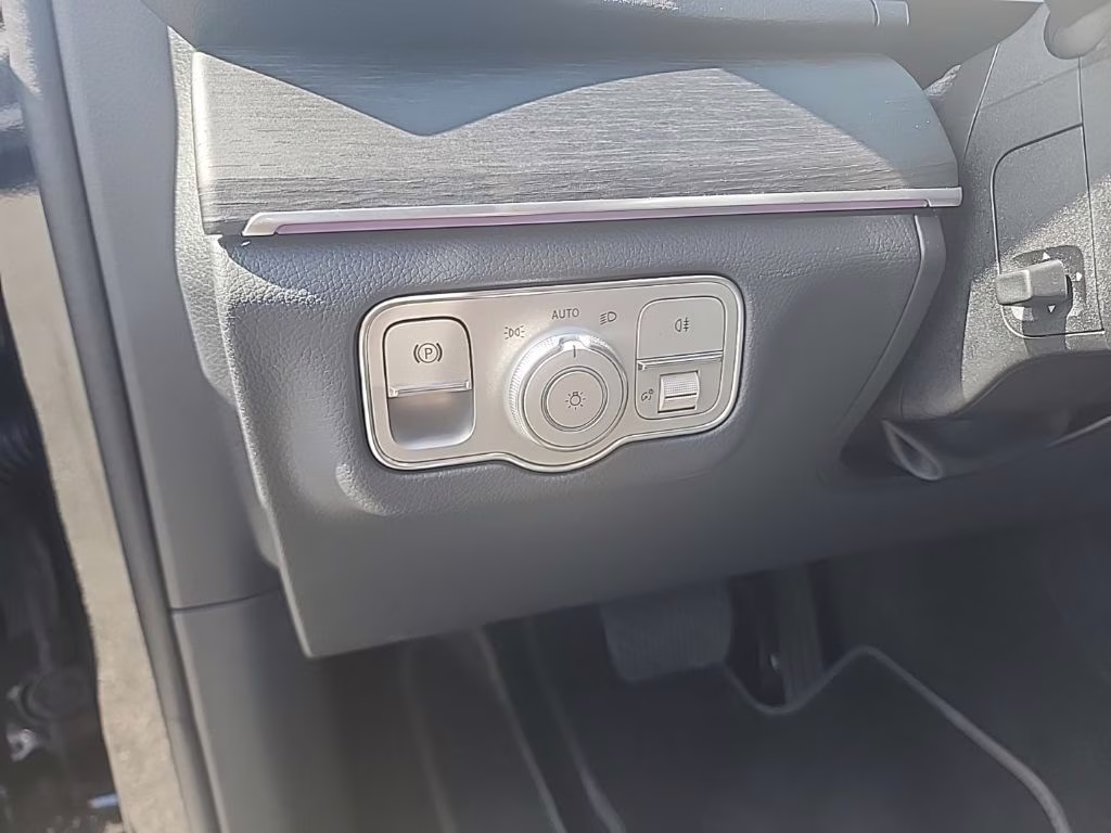 2025 Black Mercedes-Benz GLE GLE 350 AWD SUV