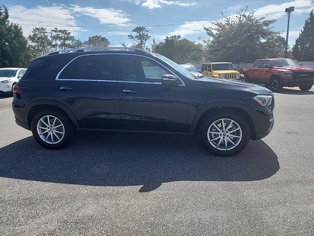 2025 Black Mercedes-Benz GLE GLE 350 AWD SUV
