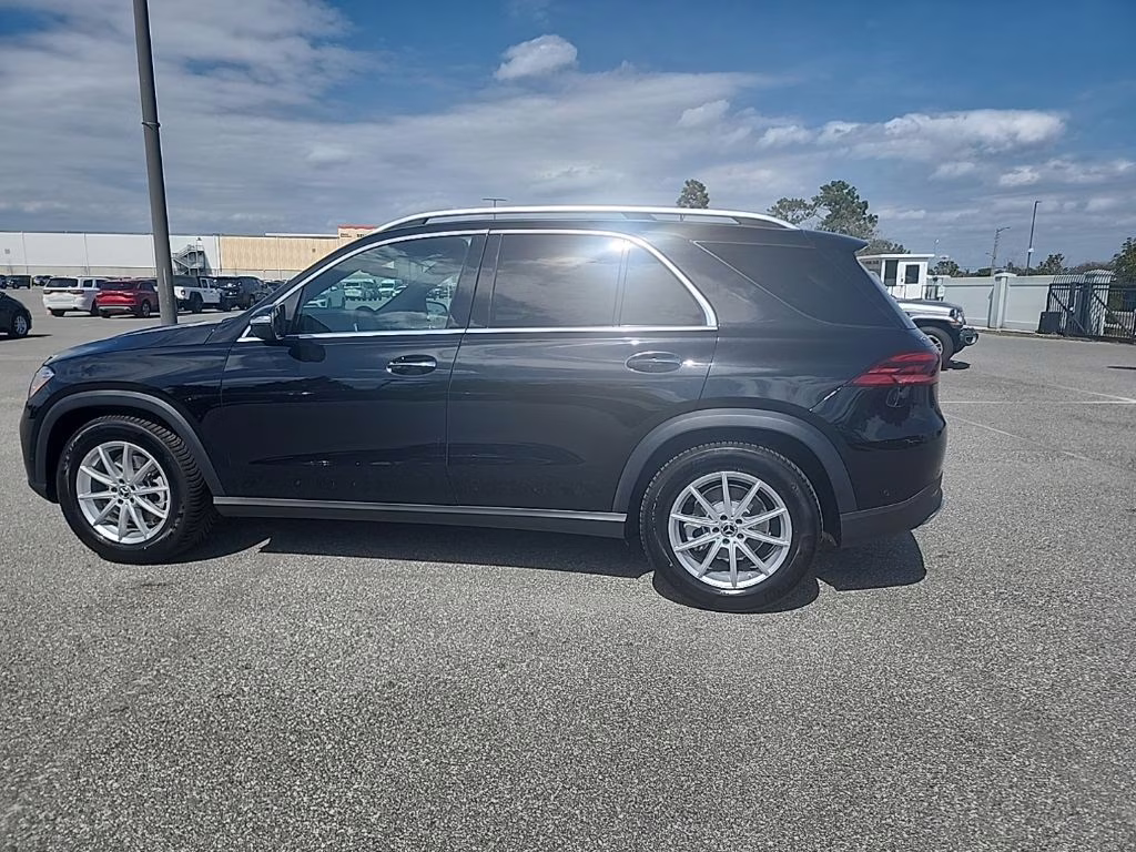 2025 Black Mercedes-Benz GLE GLE 350 AWD SUV
