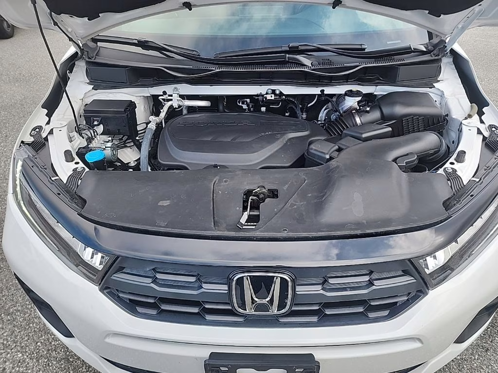 2025 white Honda Odyssey Sport-L FWD Van