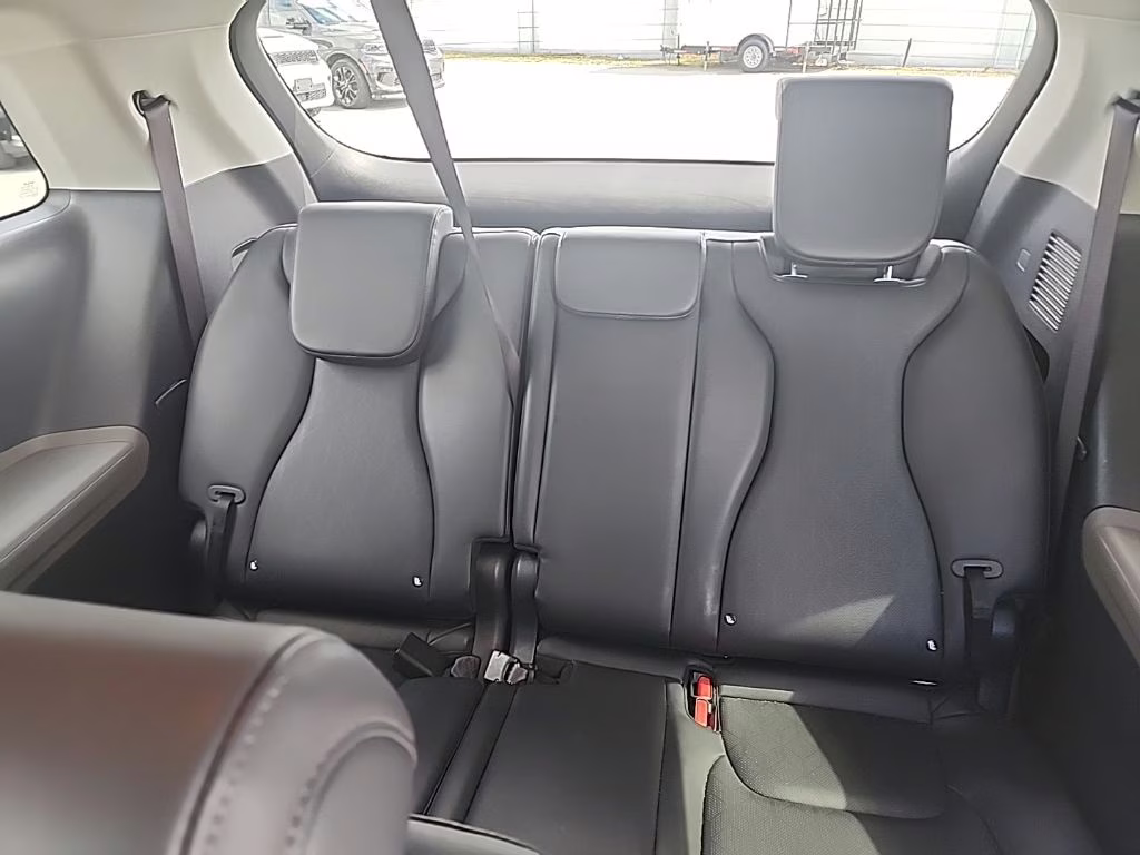 2025 Panthera Metal Kia Carnival LXS FWD Van