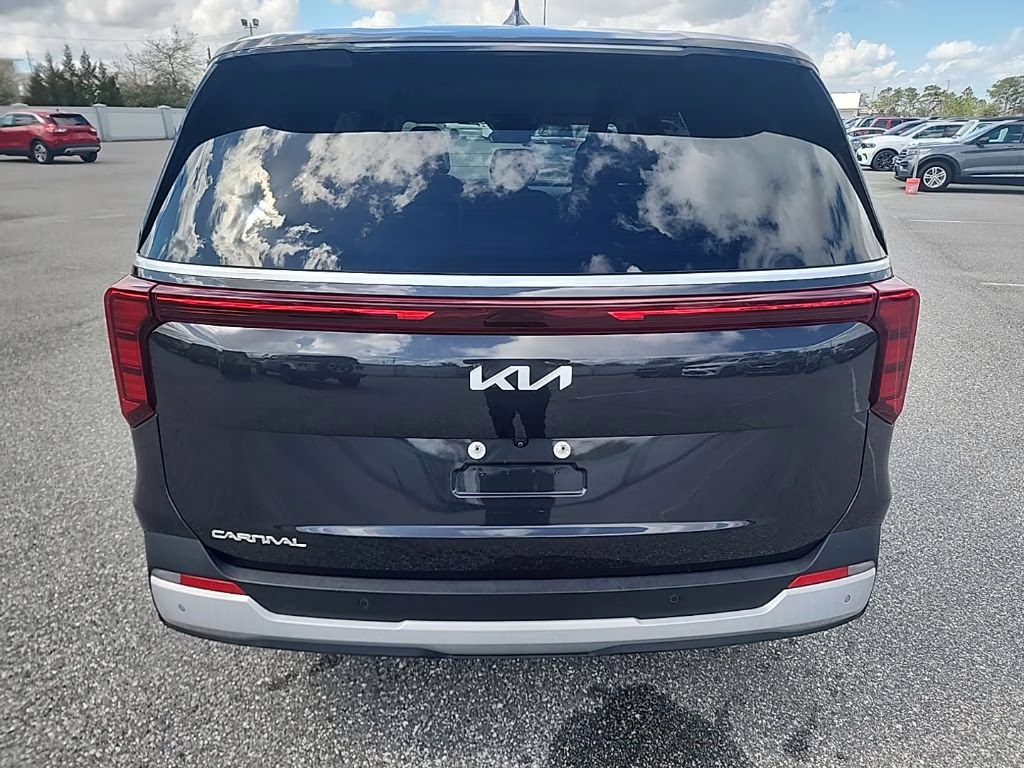 2025 Panthera Metal Kia Carnival LXS FWD Van