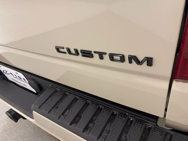 2026 Summit White Chevrolet Silverado 1500 Custom 4X4 Truck
