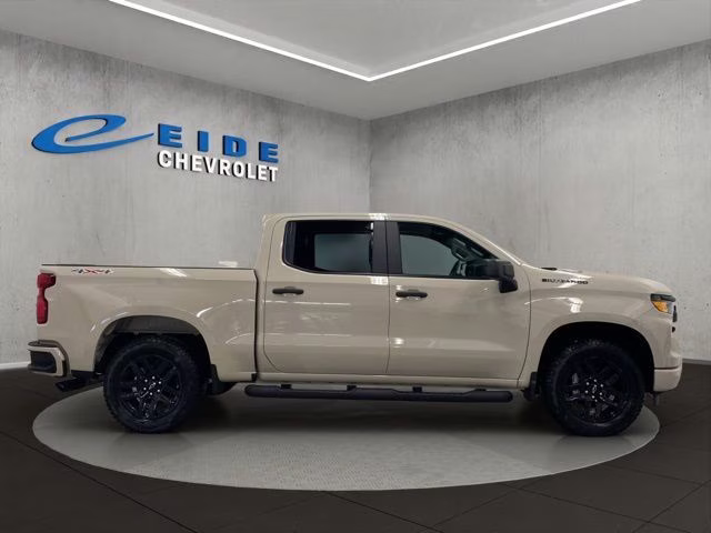 2026 Summit White Chevrolet Silverado 1500 Custom 4X4 Truck