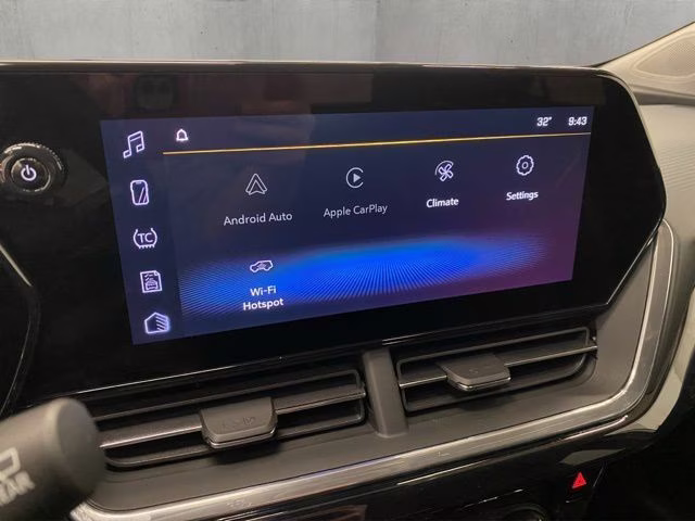 2026 Summit White Chevrolet Trax ACTIV FWD SUV