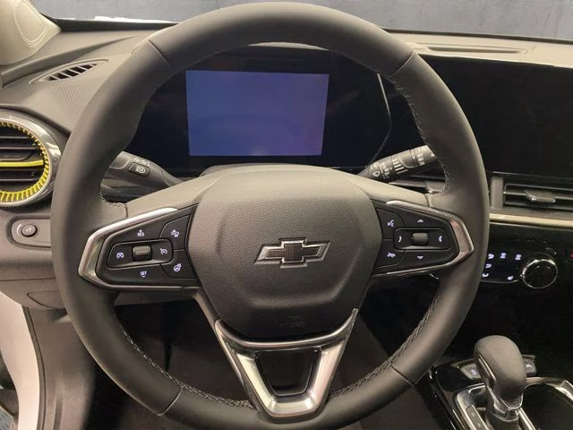 2026 Summit White Chevrolet Trax ACTIV FWD SUV