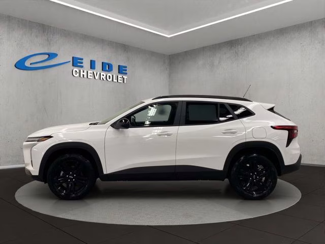 2026 Summit White Chevrolet Trax ACTIV FWD SUV