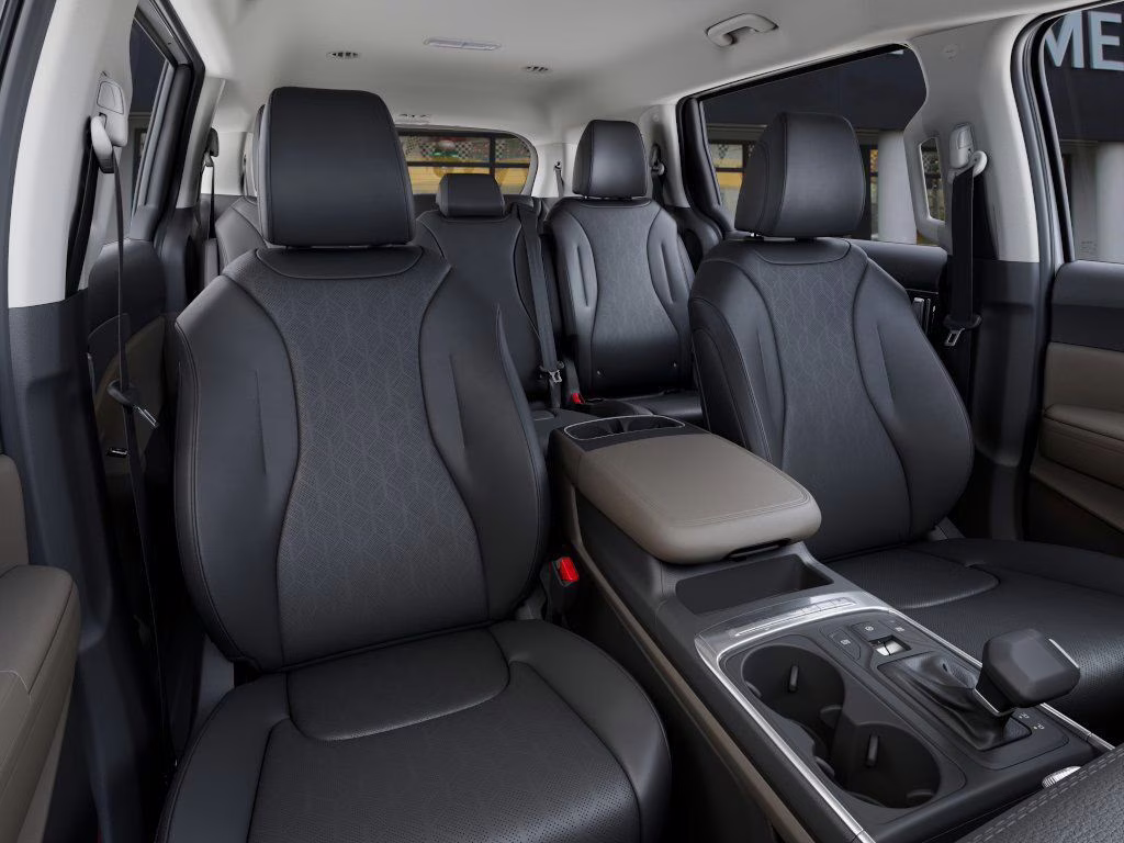 2026 Snow White Pearl Kia Carnival LXS FWD Van