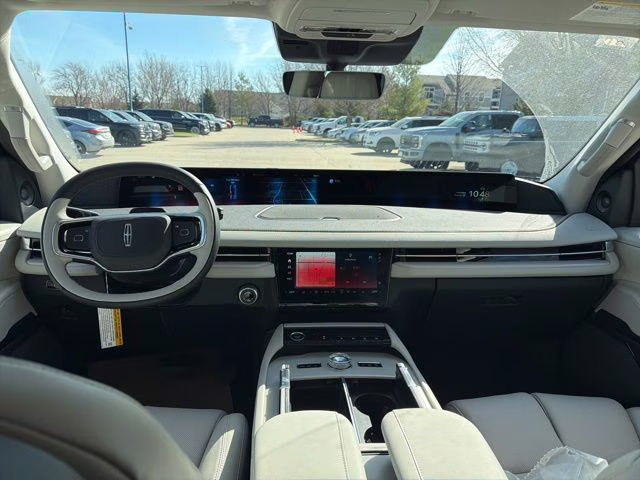 2026 Starlight Gray Premium Colorant Lincoln Navigator Reserve 4X4 SUV