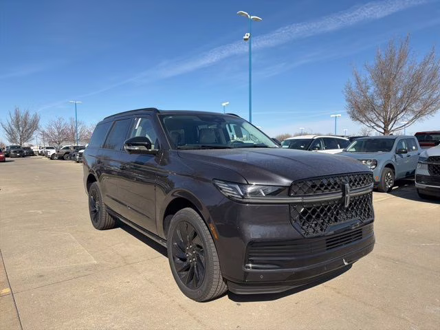 2026 Starlight Gray Premium Colorant Lincoln Navigator Reserve 4X4 SUV