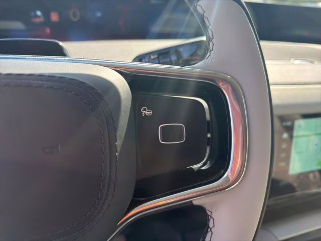 2026 Starlight Gray Premium Colorant Lincoln Navigator Reserve 4X4 SUV