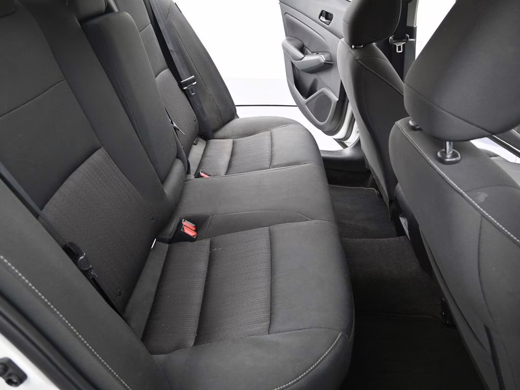 2025 Glacier White Nissan Altima 2.5 SV FWD Sedan