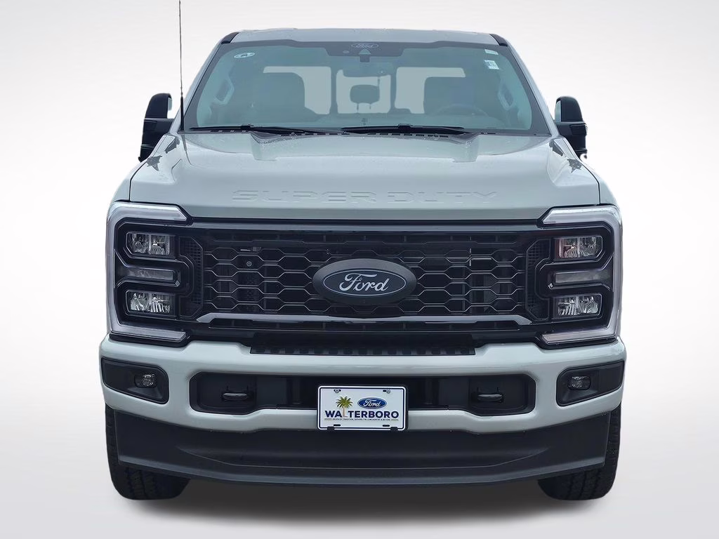 2026 Avalanche Ford Super Duty F-350 SRW XLT 4X4 Truck