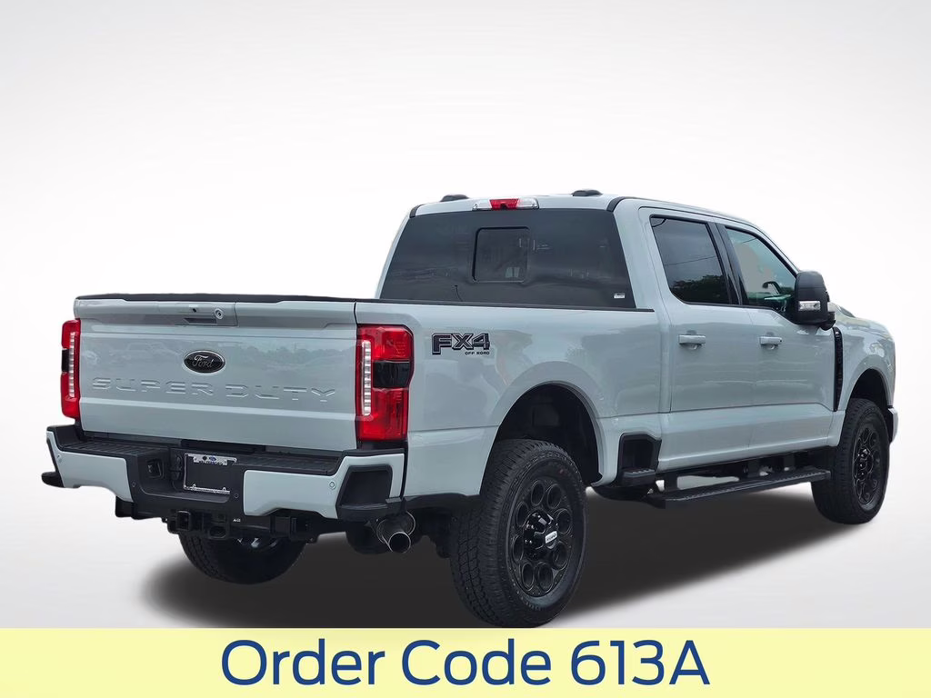 2026 Avalanche Ford Super Duty F-350 SRW XLT 4X4 Truck