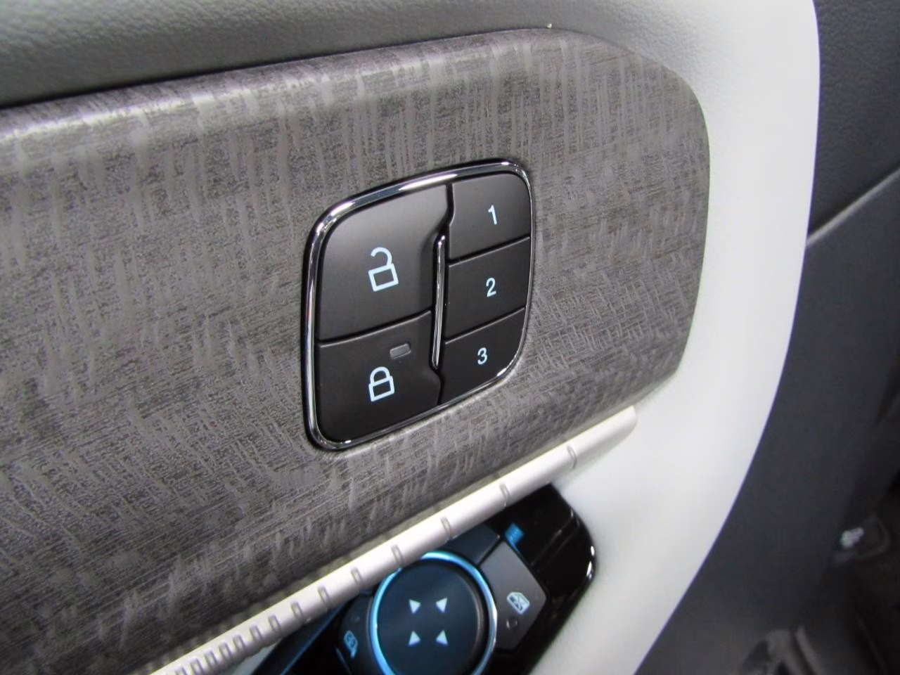 2026 Carbonized Gray Metallic Ford Explorer Platinum 4X4 SUV