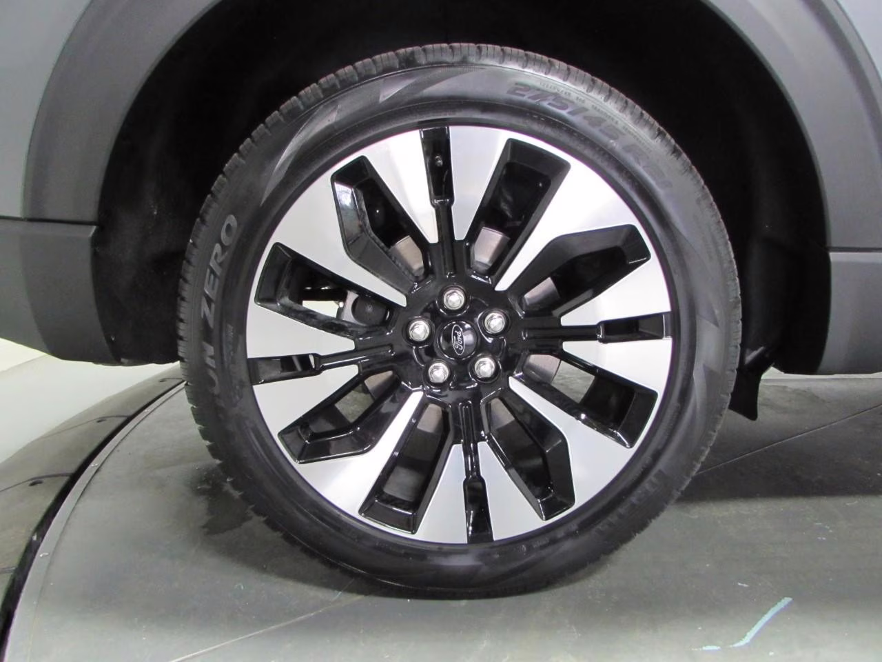 2026 Carbonized Gray Metallic Ford Explorer Platinum 4X4 SUV