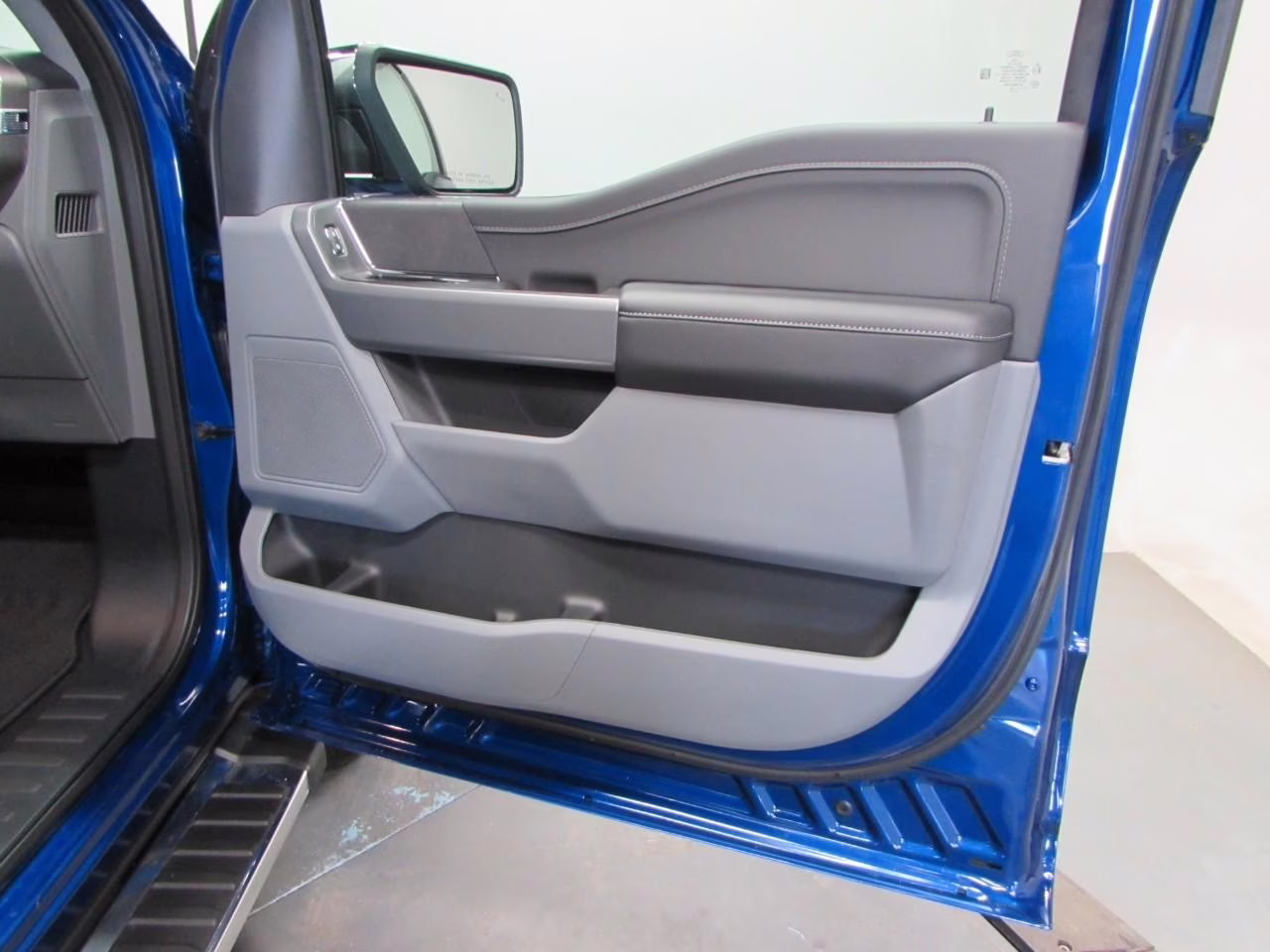 2026 Argon Blue Metallic Ford F-150 XLT 4X4 Truck