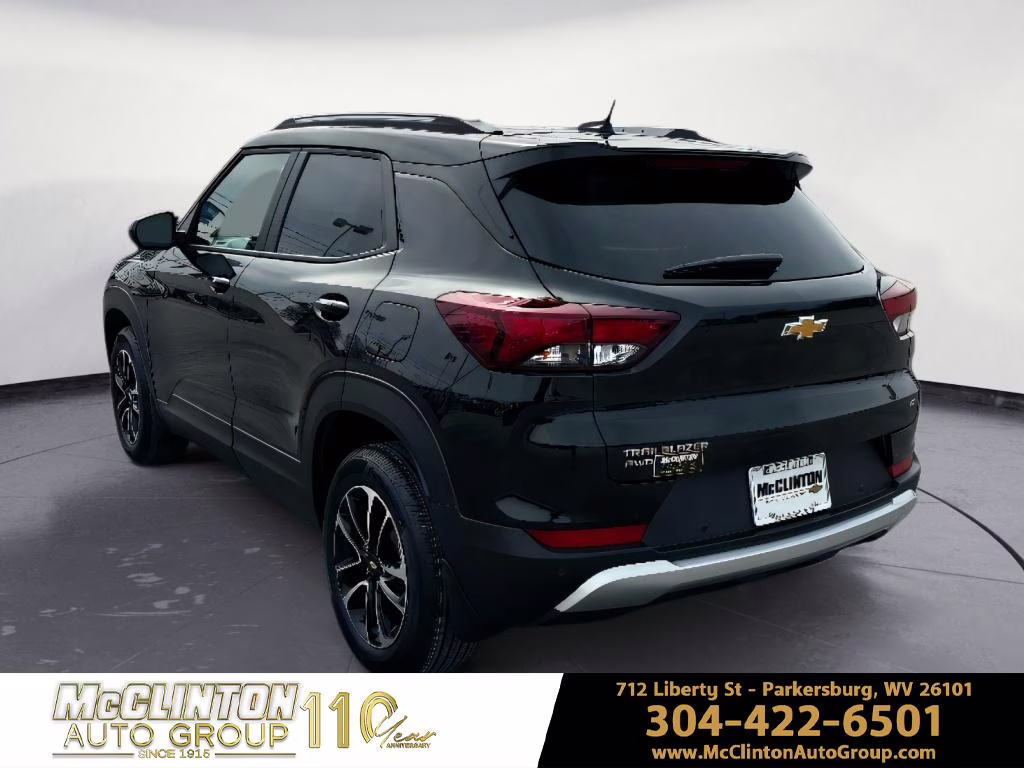2026 Mosaic Black Metallic Chevrolet Trailblazer LT AWD SUV