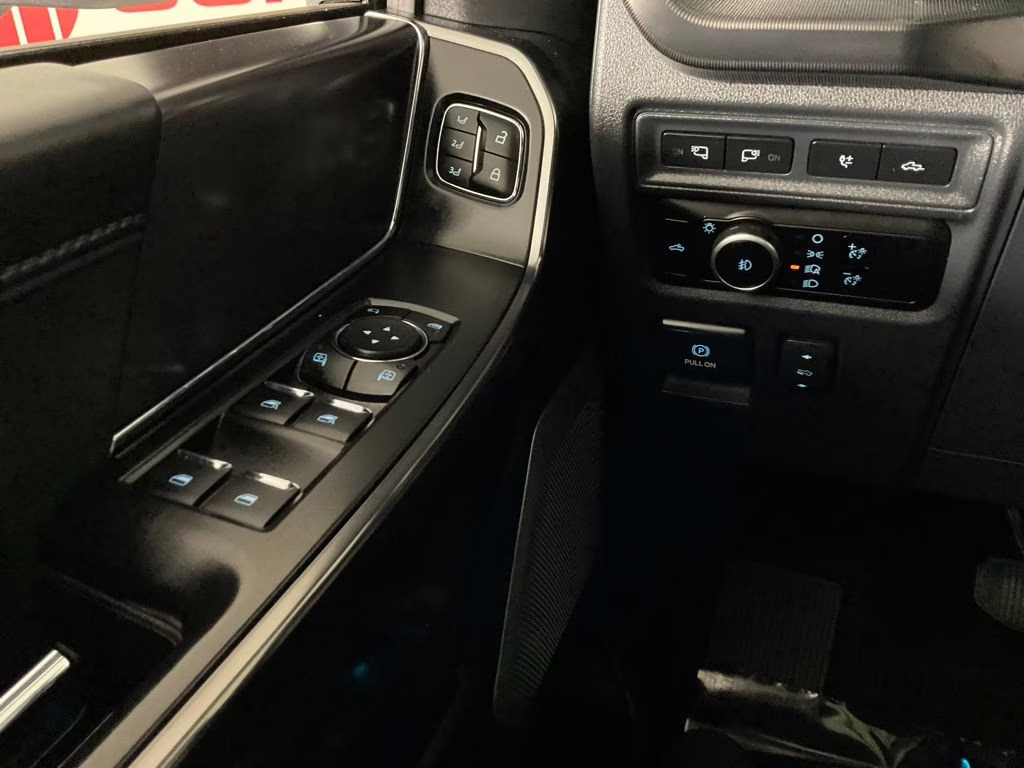 2024 White Metallic Ford F-150 Platinum 4X4 Truck