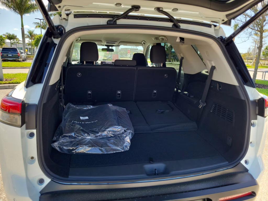 2026 Glacier White Nissan Pathfinder SV 4X4 SUV