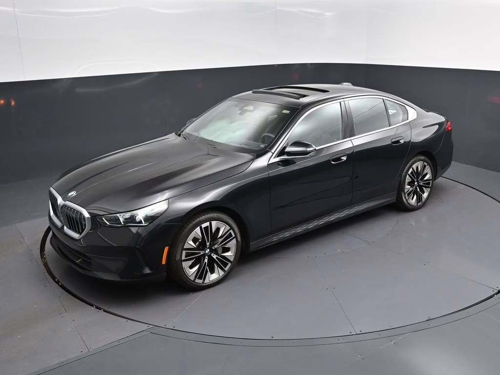 2025 Black Sapphire Metallic BMW 5 Series 530i RWD Sedan