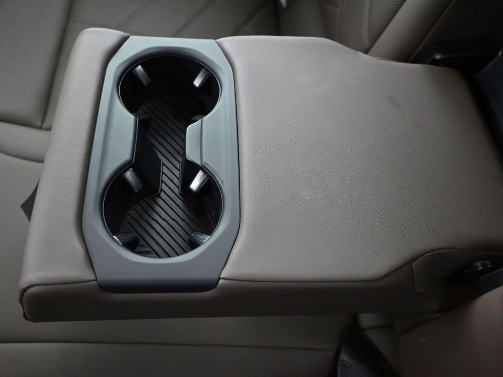 2025 Black Sapphire Metallic BMW 5 Series 530i RWD Sedan