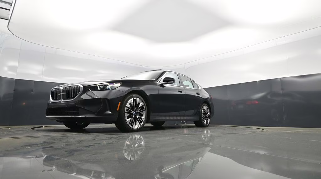 2025 Black Sapphire Metallic BMW 5 Series 530i RWD Sedan