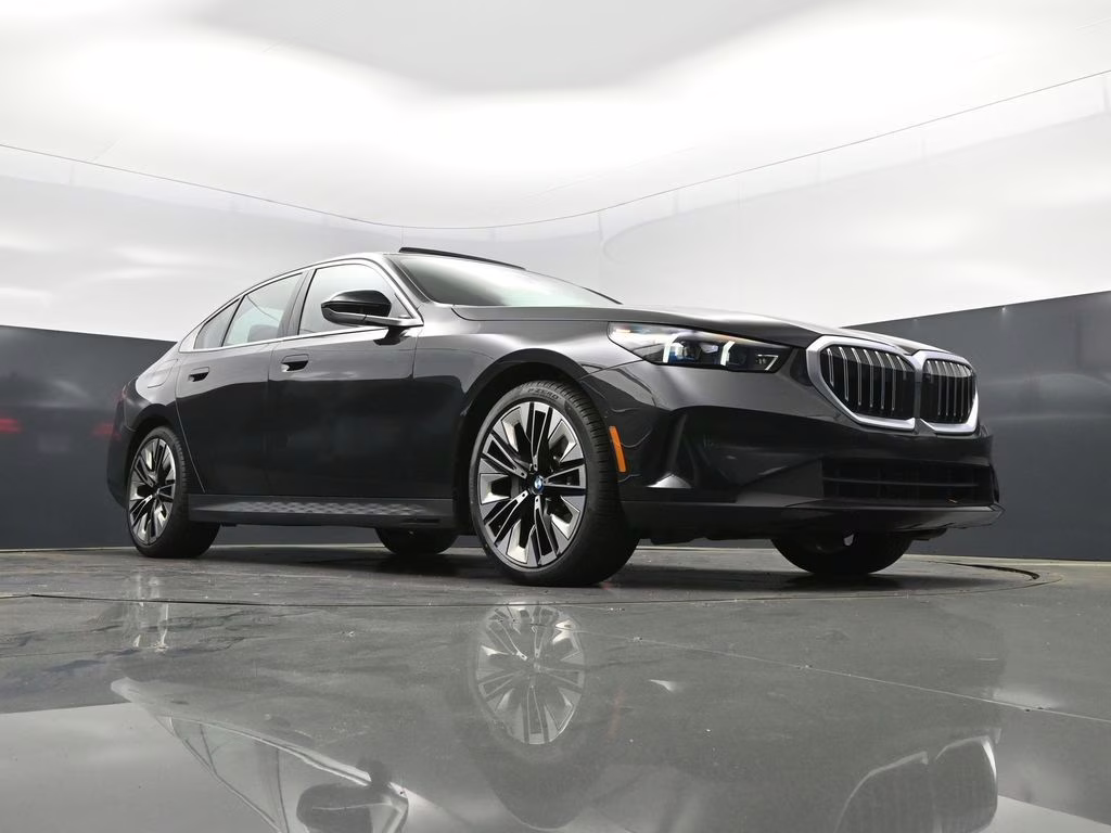 2025 Black Sapphire Metallic BMW 5 Series 530i RWD Sedan