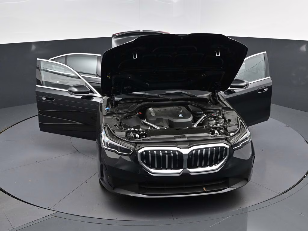 2025 Black Sapphire Metallic BMW 5 Series 530i RWD Sedan