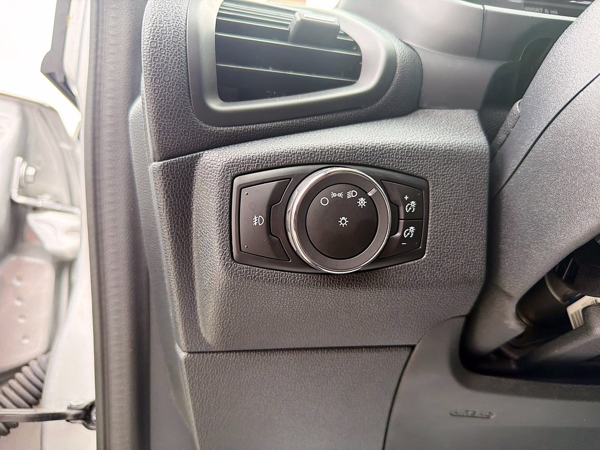 2021 Moondust Silver Metallic Ford EcoSport SE FWD SUV