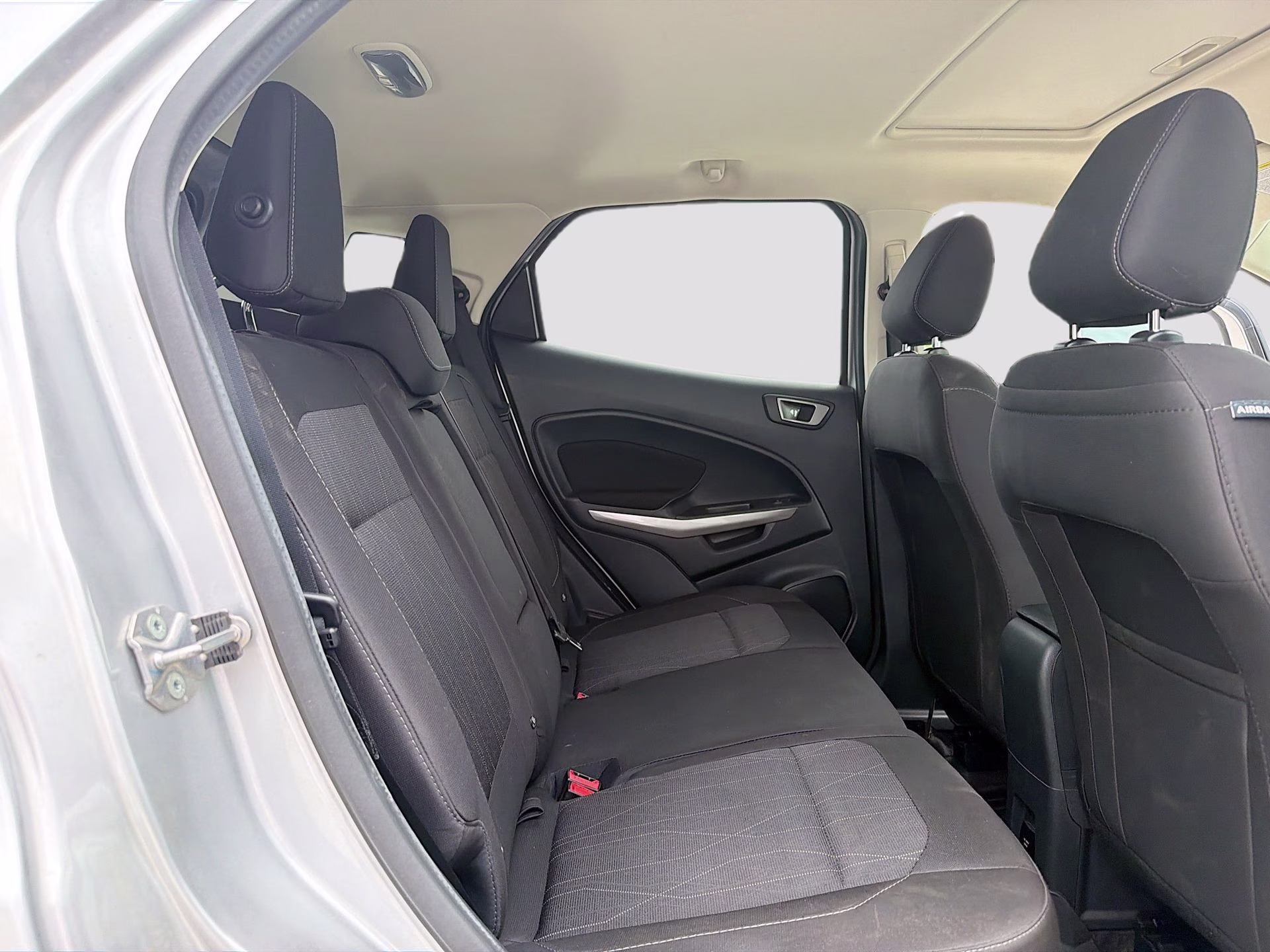 2021 Moondust Silver Metallic Ford EcoSport SE FWD SUV