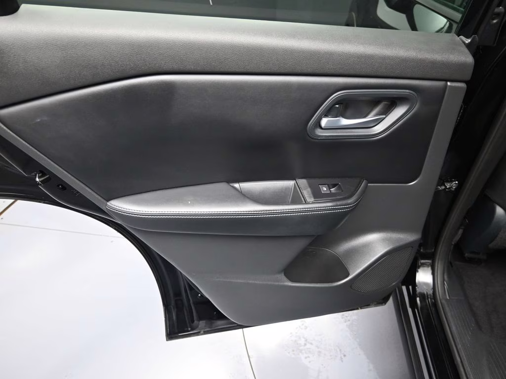 2025 Super Black Nissan Rogue SV AWD SUV