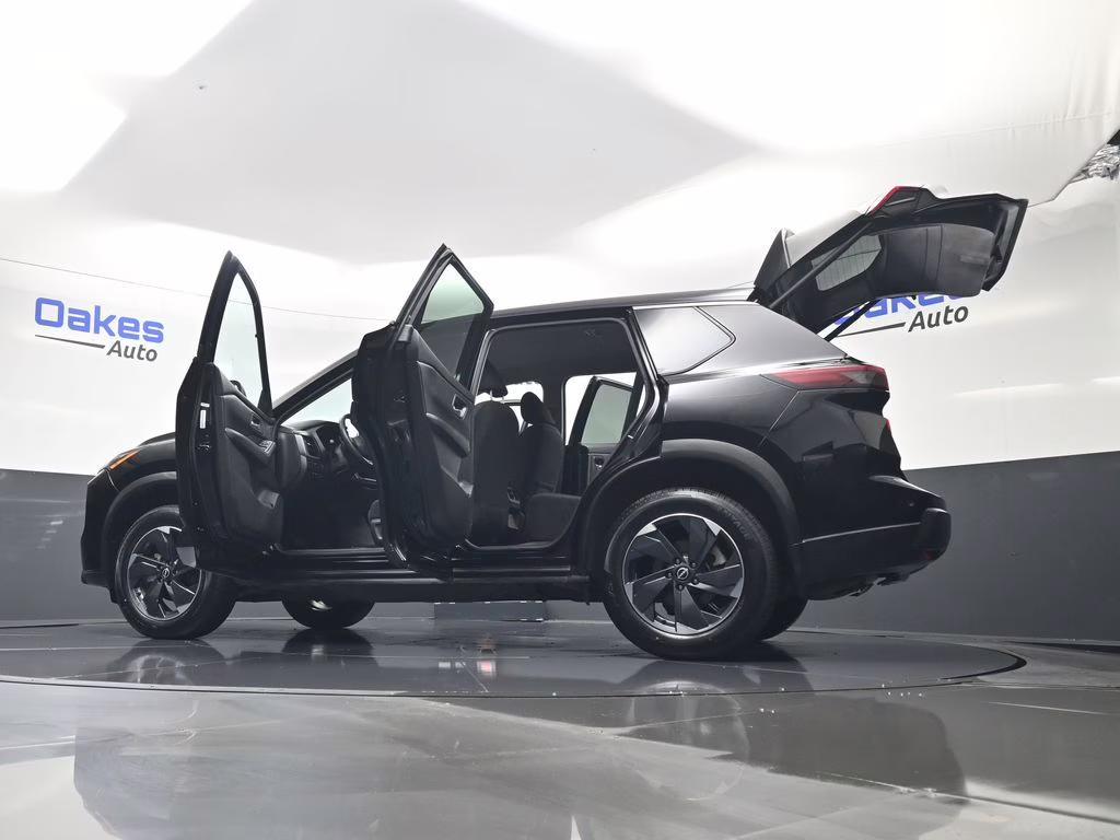 2025 Super Black Nissan Rogue SV AWD SUV