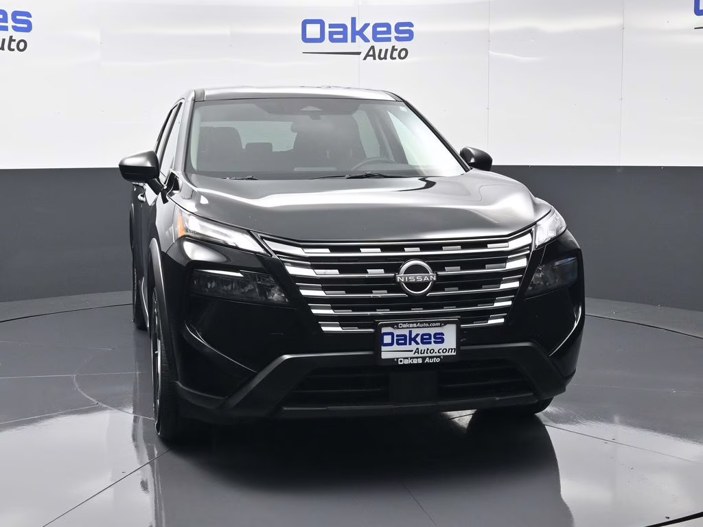 2025 Super Black Nissan Rogue SV AWD SUV